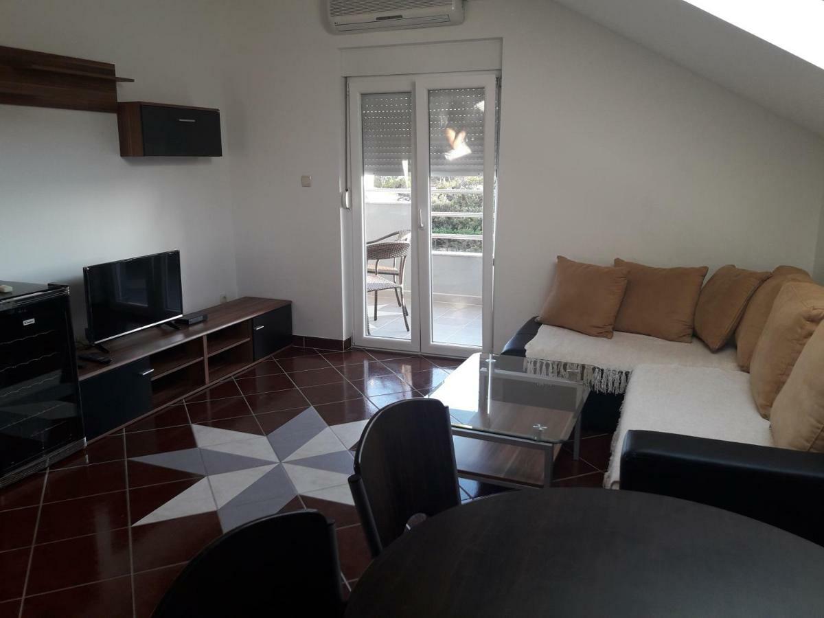 Apartmani Kuzmić Vrsi Zewnętrze zdjęcie